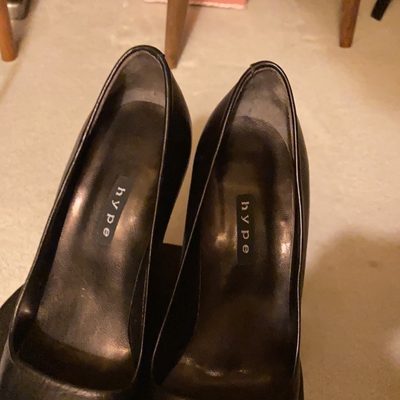 Vintage Hype black high heel pumps
